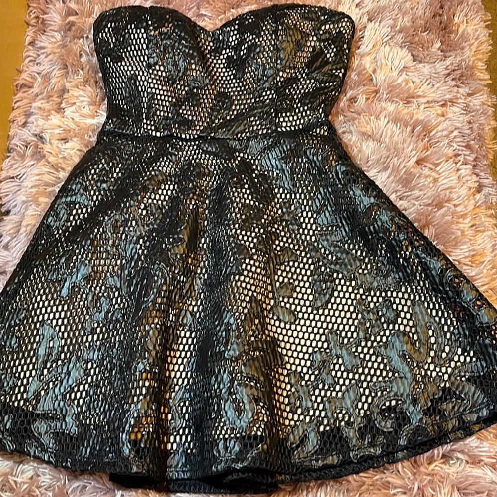 Guess black lace strapless dress